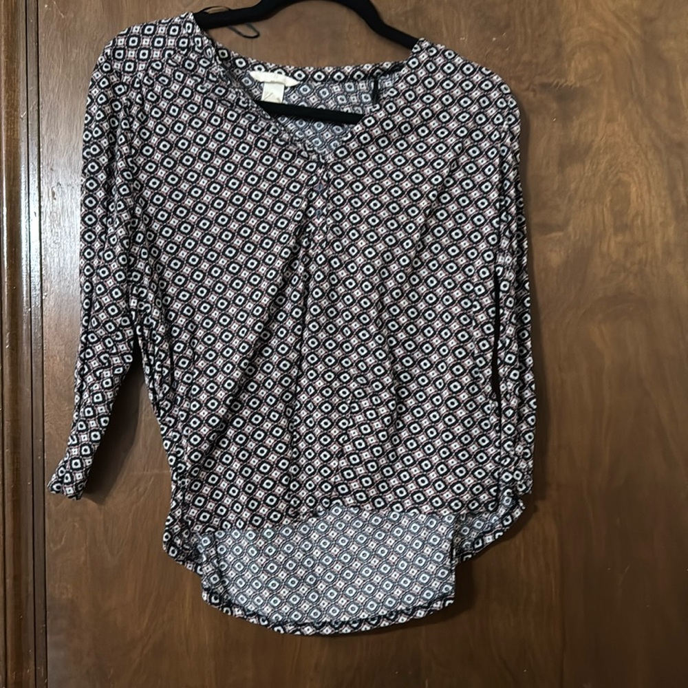 HM shirt